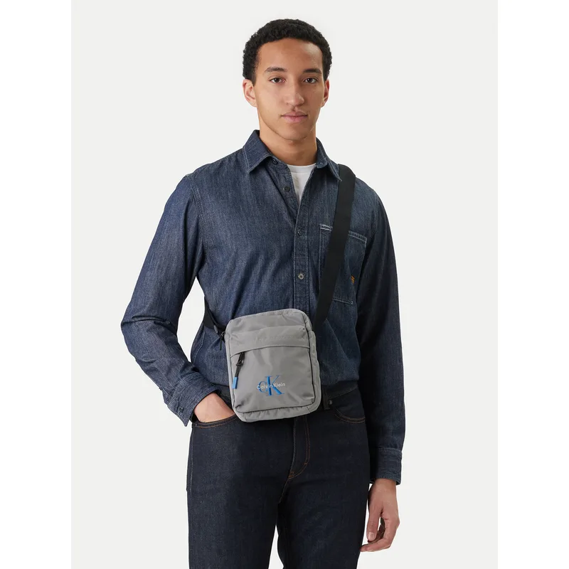 Τσαντάκι Calvin Klein Bold Reporter LV04D3421G Γκρι