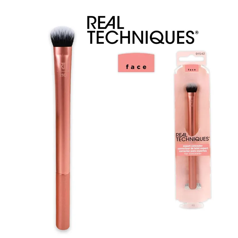 Concealer brush Real Techniques Expert
