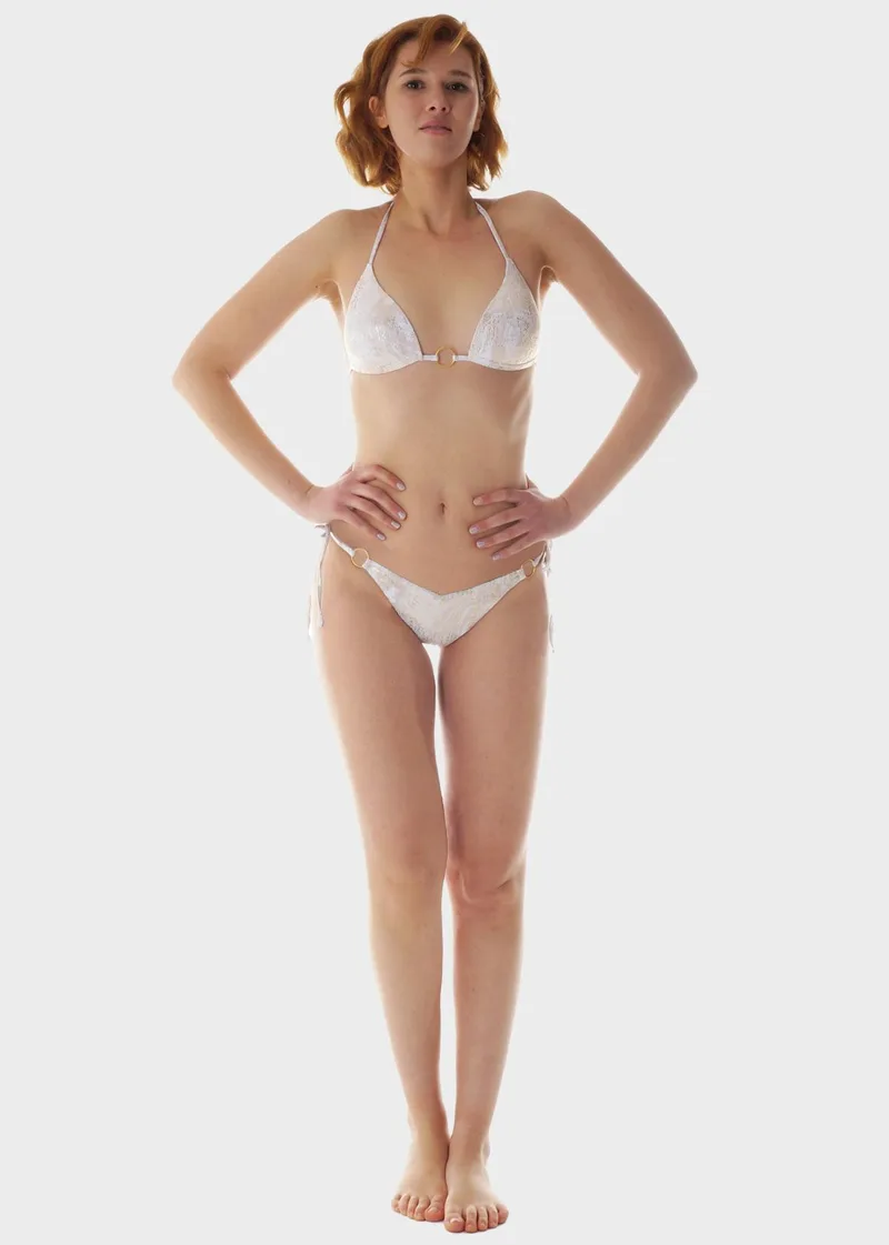 Γυναικείο σετ μαγιό bikini all print ενσωματωμένη push up ενίσχυση slip brazil.Καλύπτει B-C Cup ΛΕΥΚΟ