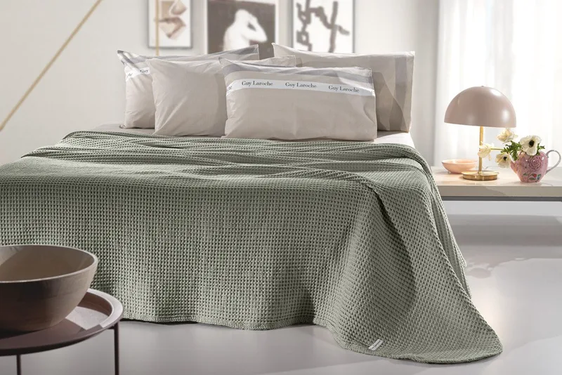 Κουβέρτα Πικέ Μονή Guy Laroche Eternity Olive 160x240