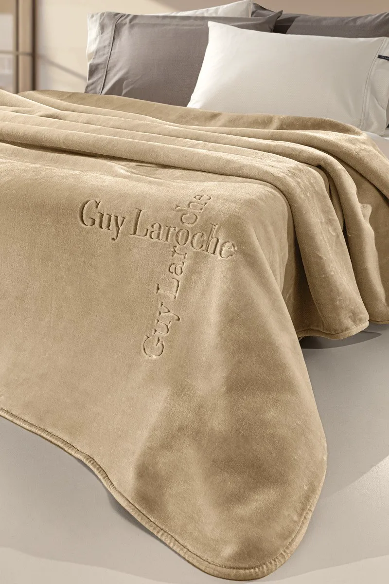 Κουβέρτα Βελουτέ Μονή Guy Laroche Logo Almond 160x220