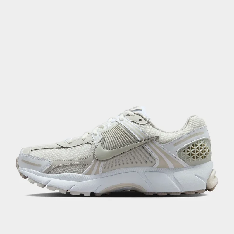 Nike Zoom Vomero 5 Γυναικεία Παπούτσια (9000232824_85971)