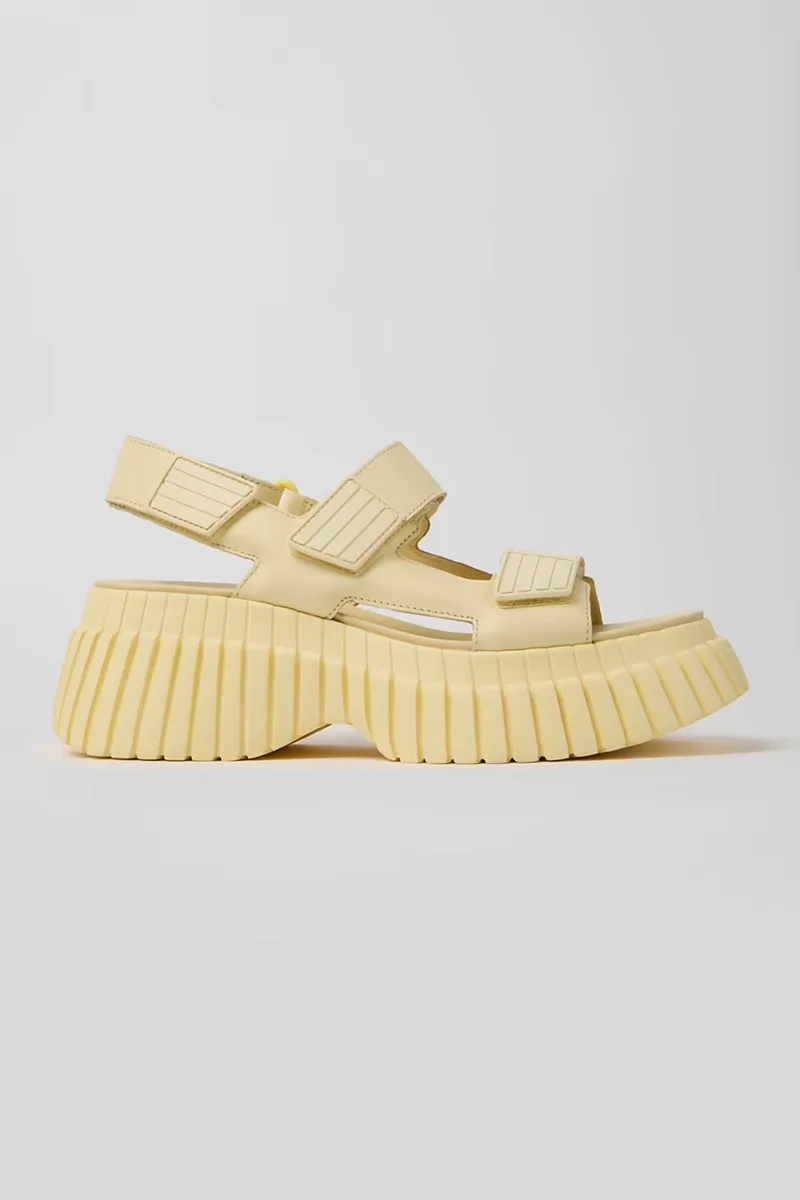 Camper γυναικεία δερμάτινα πέδιλα "BCN" - K201511-011 Κίτρινο