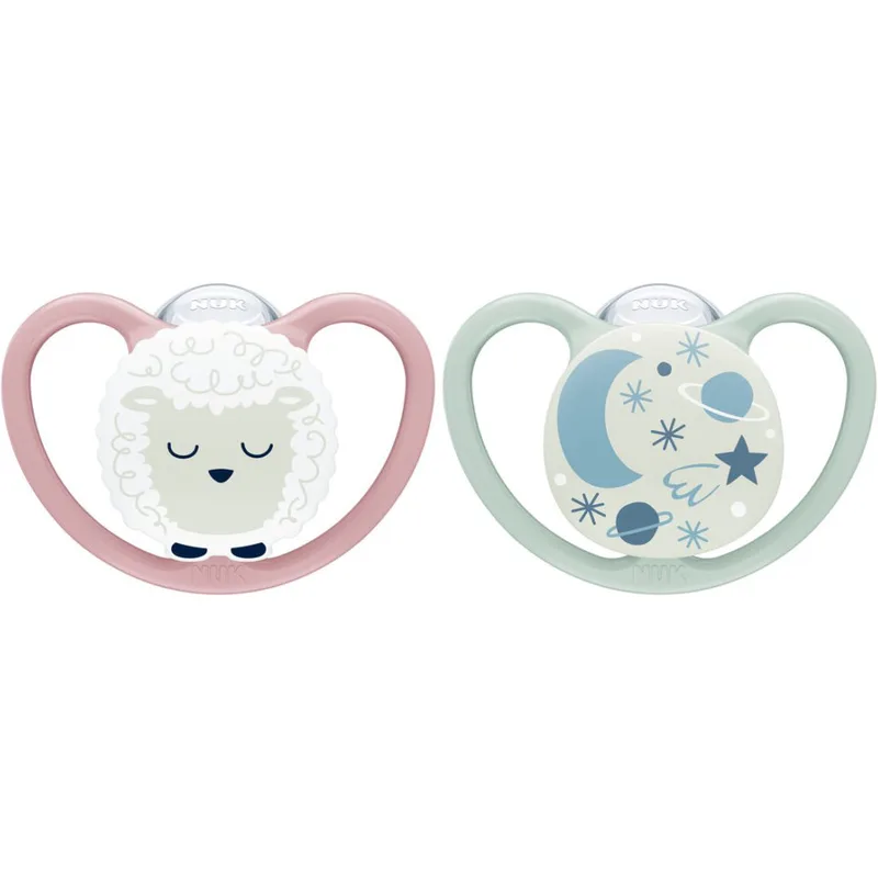 Nuk Space Night Silicone Soother 18-36m Πιπίλα Σιλικόνης που Λάμπει στο Σκοτάδι, με Σχεδιασμό που Επιτρέπει στην Επιδερμίδα να Αναπνέει 2 Τεμάχια, Κωδ 10739658 - Μωβ / Μέντα