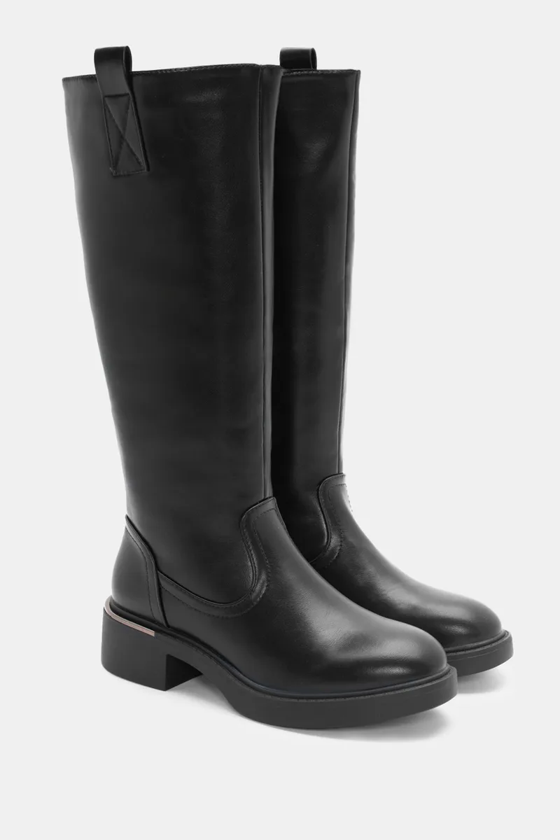 Μπότες με Μεταλλική Λεπτομέρεια - Μαύρο