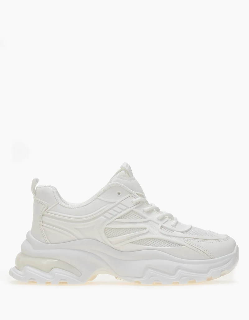 Γυναικεία sneakers με chunky σόλα - Λευκό