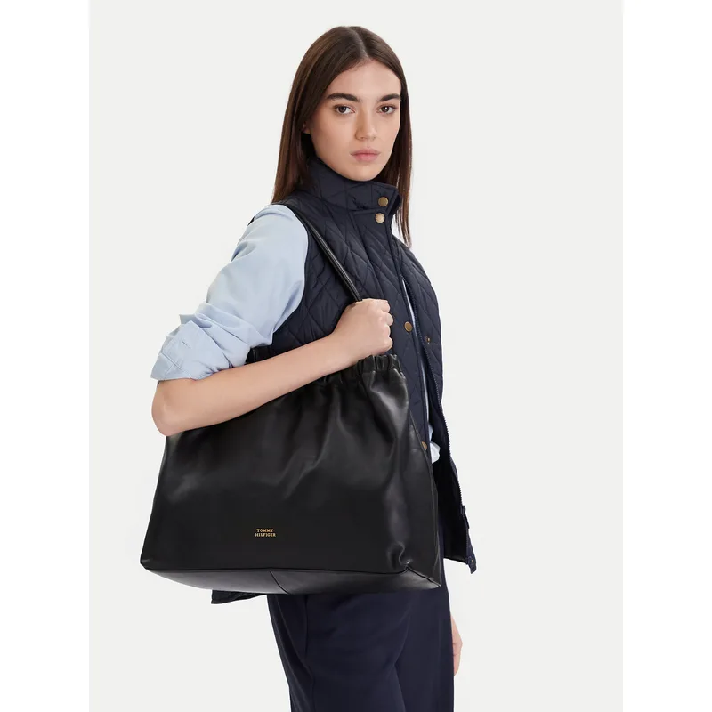 Τσάντα Tommy Hilfiger Soft Leather Tote AW0AW18308 Μαύρο