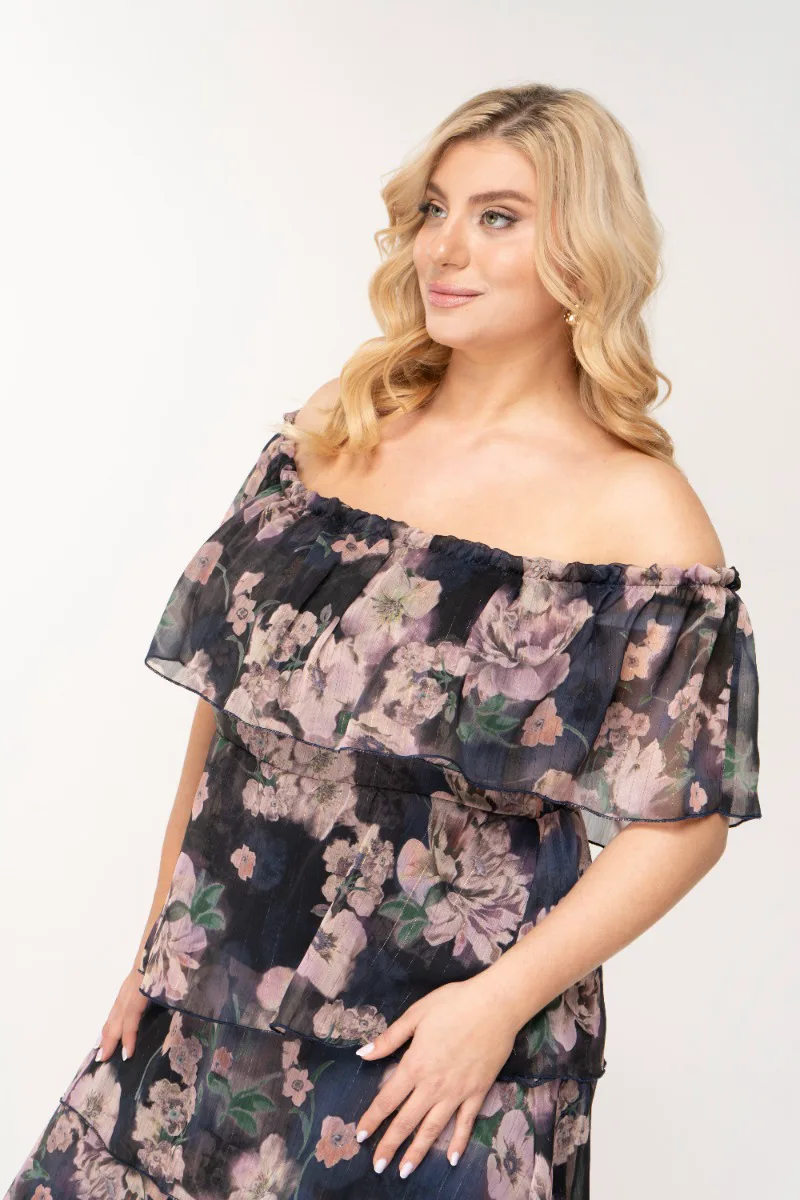 Maxi φόρεμα με βολάν σε floral μπλε/μωβ χρώμα plus size