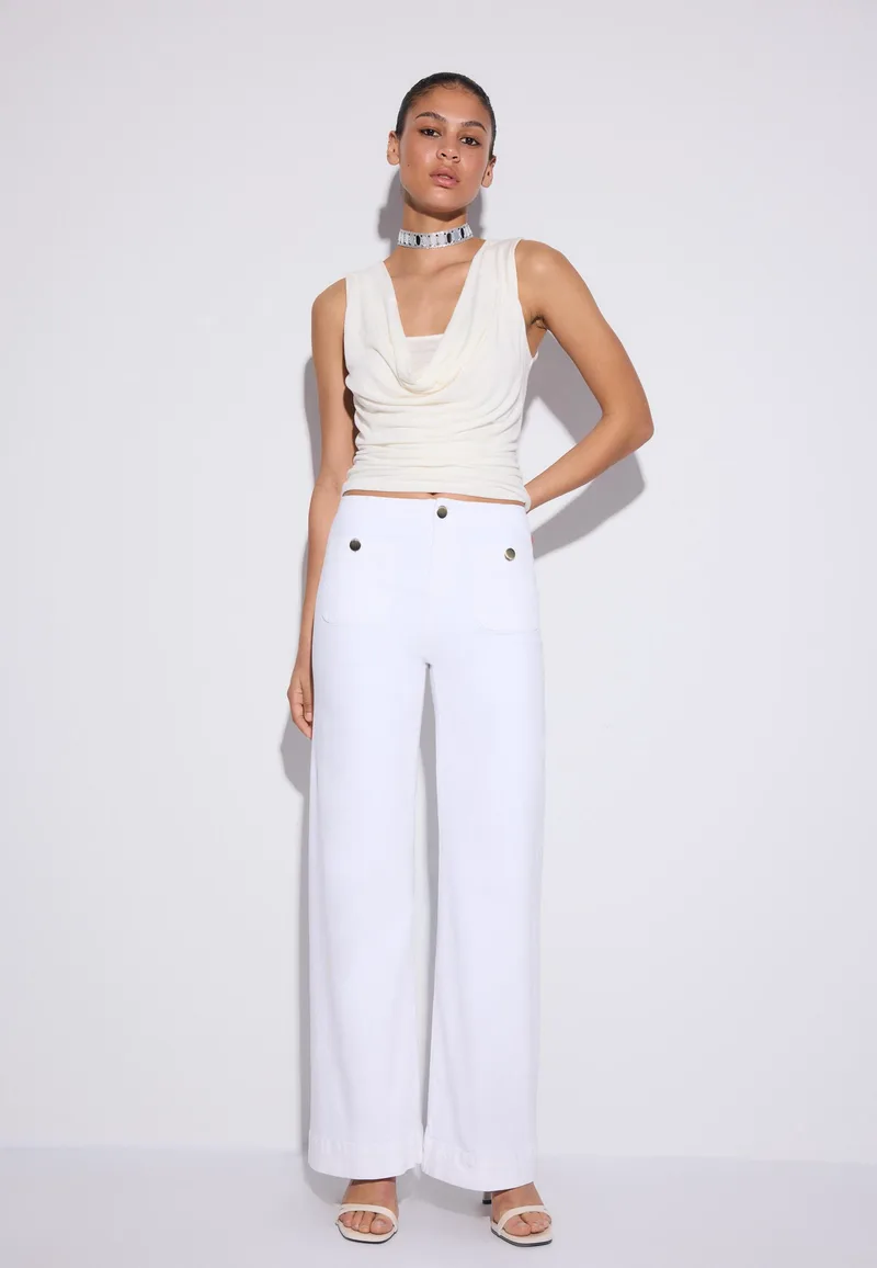 Stradivarius Τοπ Με Ντραπέ Ντεκολτέ Διπλό Layer Βανίλια Xl