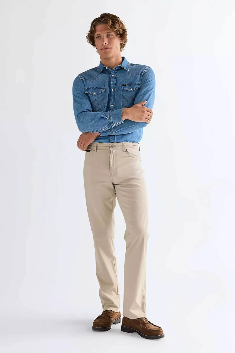 Wrangler® ανδρικό παντελόνι πεντάτσεπο Straight Fit "Texas" - 112377793 Μπεζ