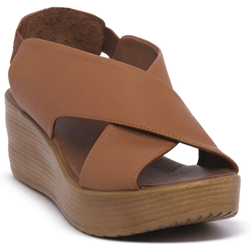 Σανδάλια με πλατφόρμα Bueno Shoes CUOIO