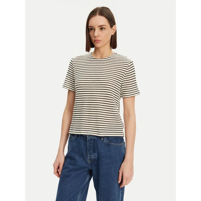 Pieces T-Shirt Manilla 17155073 Εκρού Loose Fit