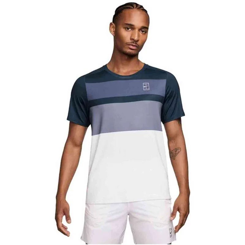 T-shirt με κοντά μανίκια Nike FZ9845-479