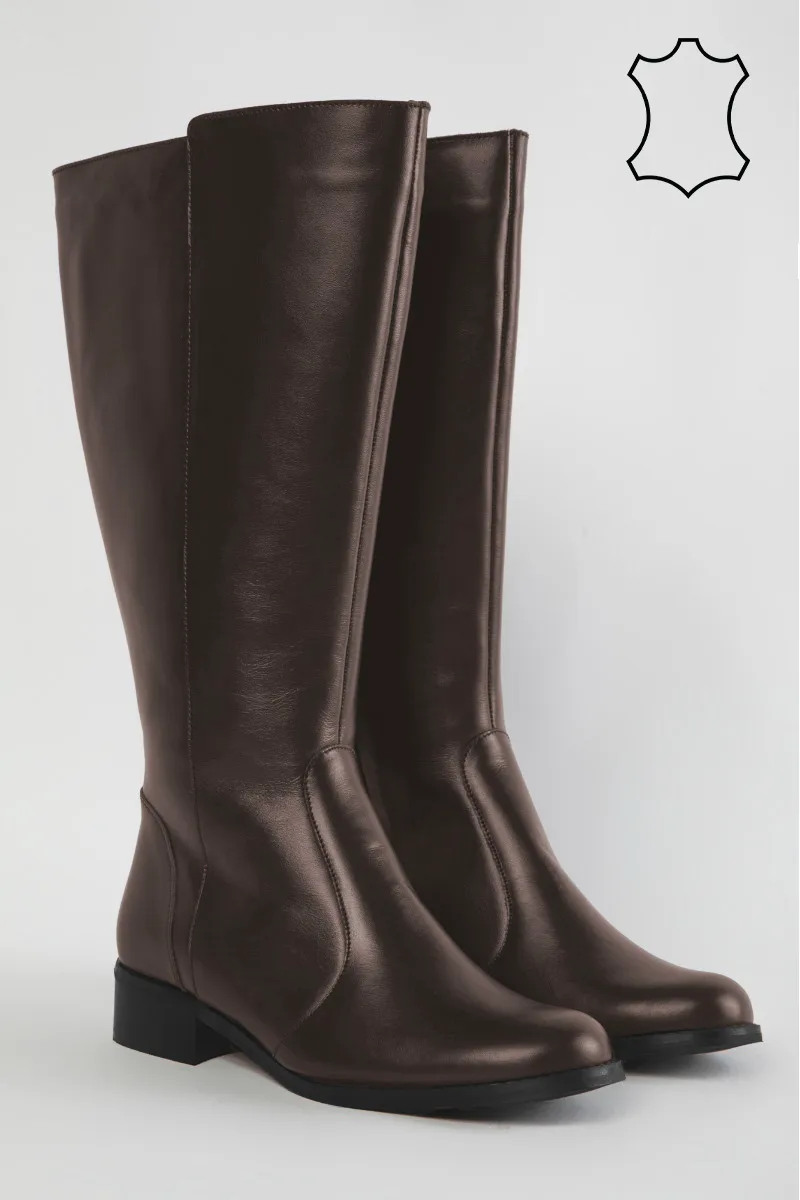 Real leather καφέ μπότες με στρόγγυλη μύτη και φαρδιά γάμπα