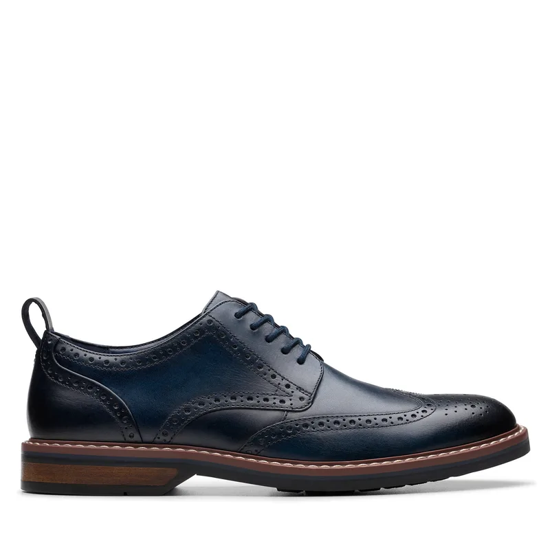 Κλειστά παπούτσια Clarks Aldwin Limit 26178471 Σκούρο μπλε