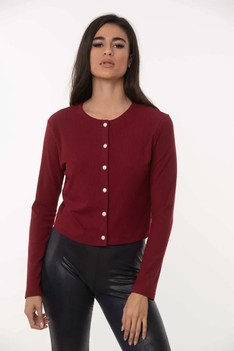 ΜΠΛΟΥΖΑ CROP TOP ΜΕ ΚΟΥΜΠΙΑ ΠΕΡΛΑ Μπορντό