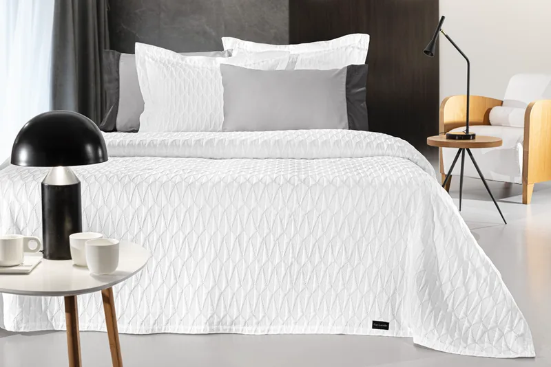 Κουβέρτα Polycotton King 245x260εκ. Medici White Guy Laroche (Ύφασμα: 60% Cotton - 40% Polyester, Χρώμα: Λευκό, Μέγεθος: King Size) - Guy Laroche - 5206480678226