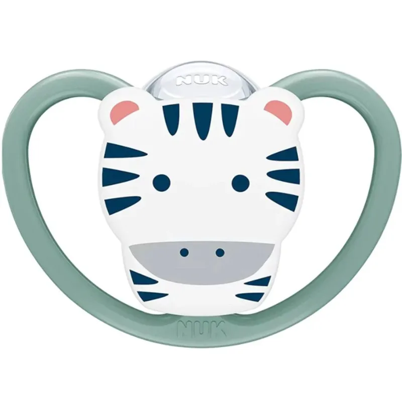 Nuk Space Silicone Soother 6-18m Ανοιχτό Πράσινο Πιπίλα Σιλικόνης με Σχεδιασμό που Επιτρέπει στην Ευαίσθητη Βρεφική Επιδερμίδα να Αναπνέει 1 Τεμάχιο, Κωδ 10736385