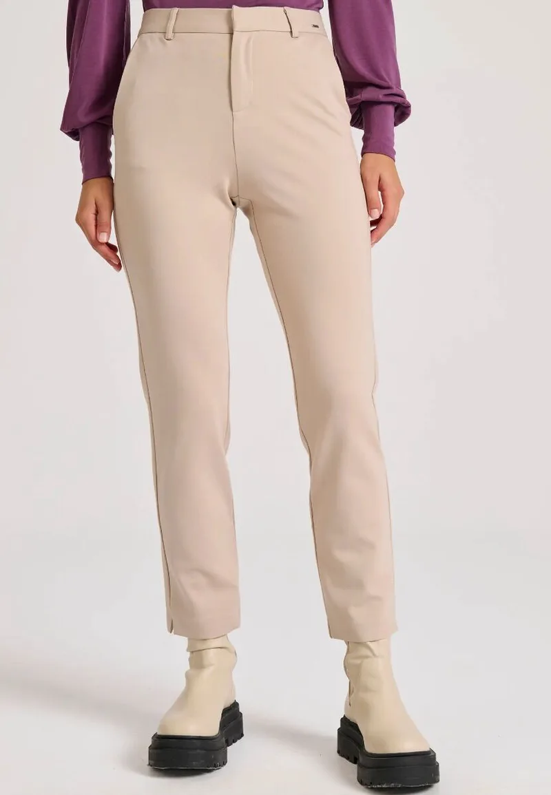 Funky Buddha Γυναικείο Tailored Παντελόνι από Βισκόζη FBL010-122-02 Μπέζ