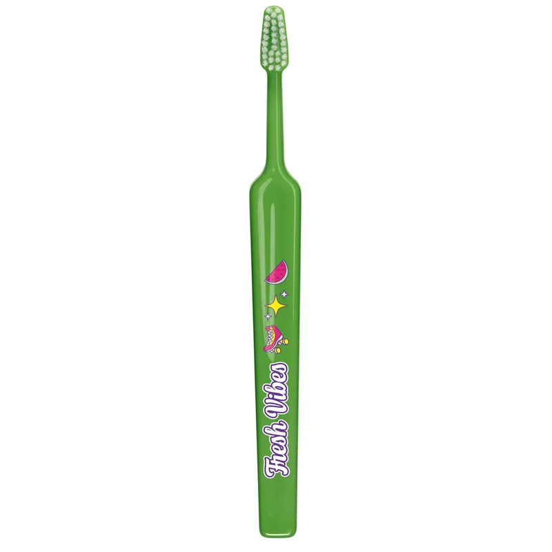 TePe Kids Soft Toothbrush 6+ Years Παιδική Οδοντόβουρτσα με Μαλακές Ίνες & Ευχάριστα Σχέδια 1 Τεμάχιο - Πράσινο