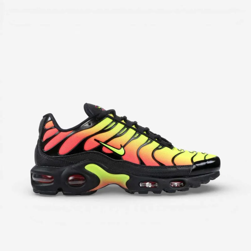 Xαμηλά Sneakers Nike Air Max Plus Black Volt Solar Red (Women's)