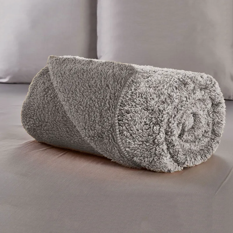 Κουβέρτα Fleece Υπέρδιπλη Με Γουνάκι (220x240) Whitegg KB156