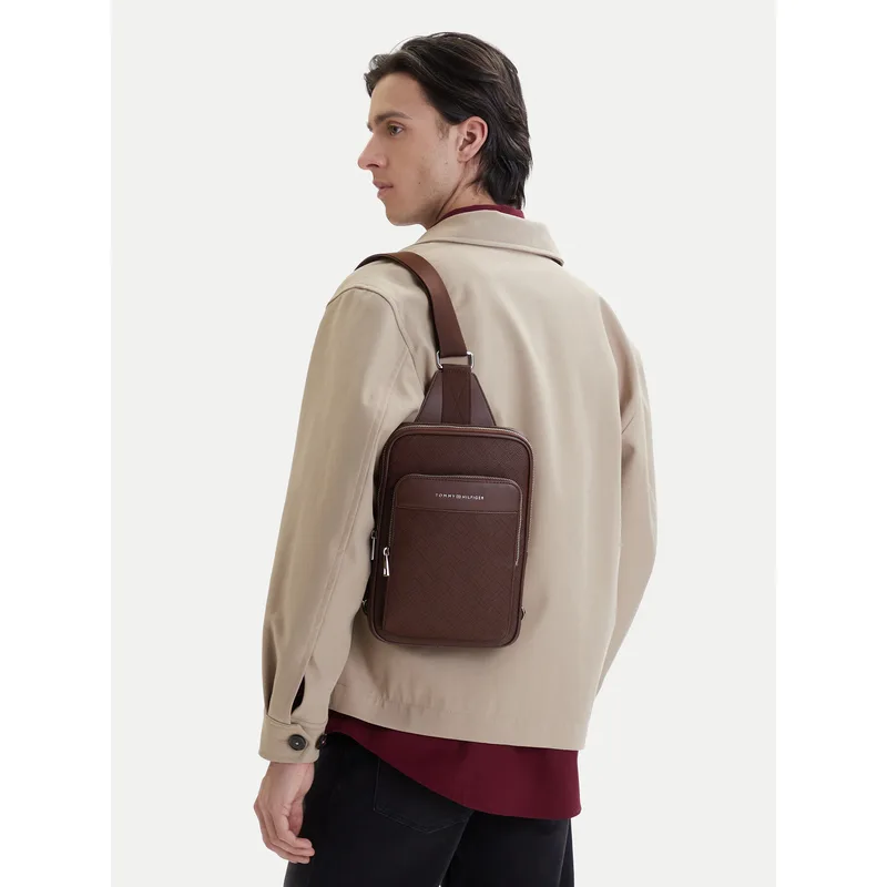 Τσαντάκι Tommy Hilfiger Th Flag Monogram Sling Pack AM0AM14140 Καφέ