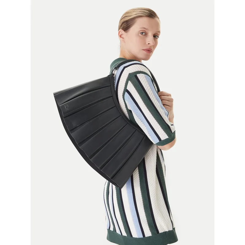 Τσάντα Lacoste NU5015DP Μαύρο