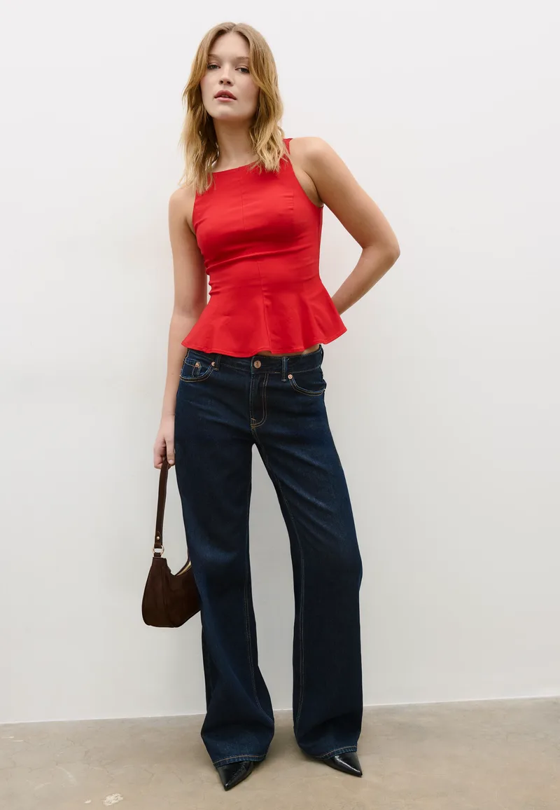 Stradivarius Αμάνικο Τοπ Peplum Κόκκινο Xs
