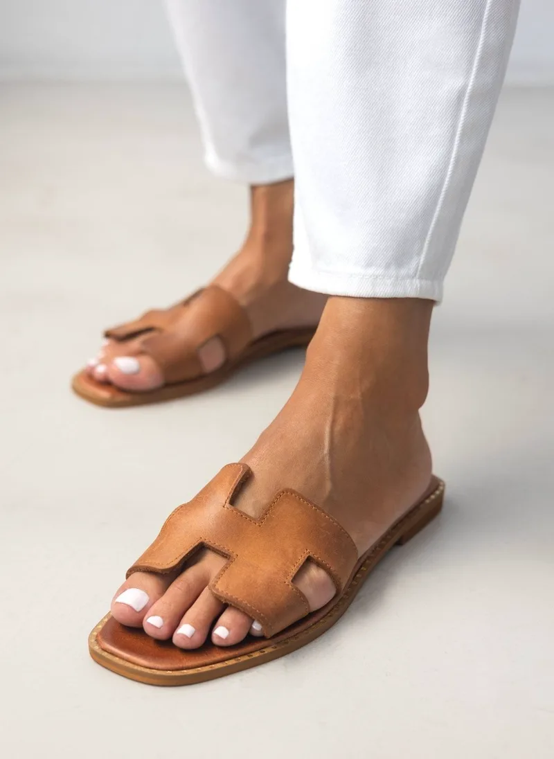 IRIS Leather Cut-out Sandals - 8/9 - 7854 (new - τετράγωνη σόλα) - Tan