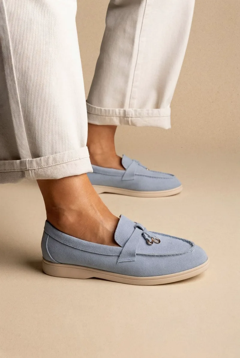 Ideal shoes Μοκασίνια με μεταλλική λεπτομέρεια - 9753 - Light Blue Suede