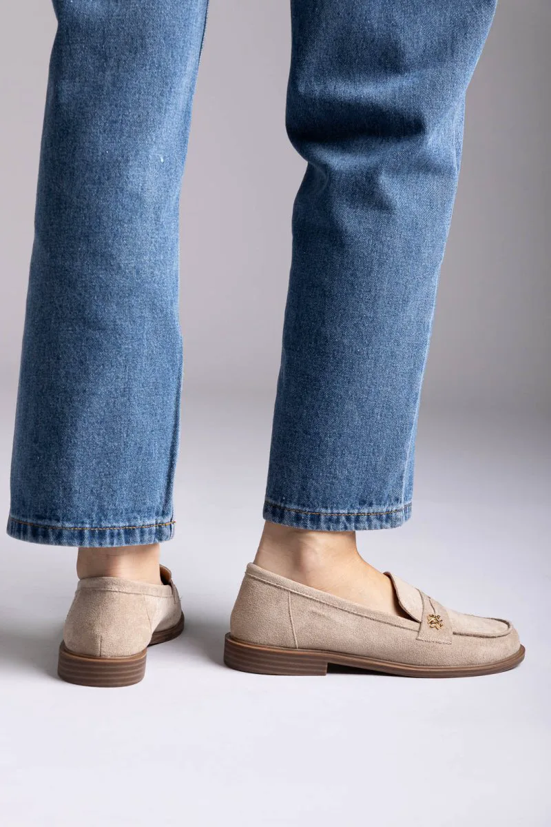 Ideal shoes Suede Loafers - 1500 - Μπεζ Suede