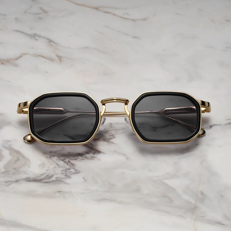 LEX A8EP5 - LEX - GOLD & BLACK - GRADIENT GRAY Sunglasses | Χρυσό & Black | Gradient Gray Shades | Explicit Poets Sunglasses