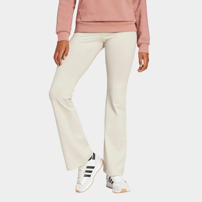 adidas sportswear Essentials Small Logo Flared Leg (9000216933_82839)