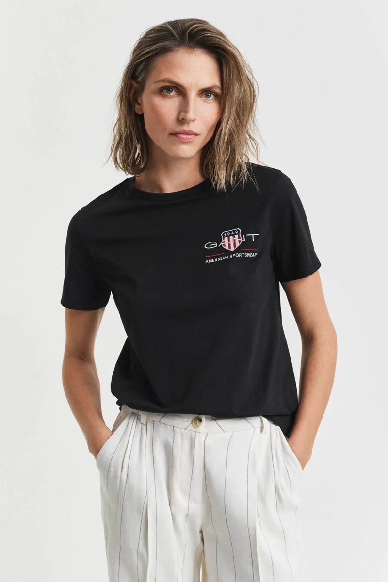 Gant γυναικείο T-shirt με κεντημένο graphic logo Regular Fit - 4200277 Μαύρο