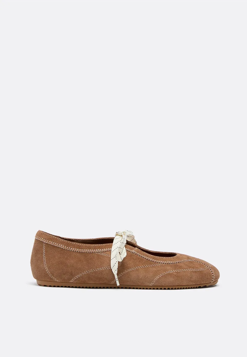 Stradivarius Δερμάτινες Sneakerinas Με Φιόγκο Μπεζ 39