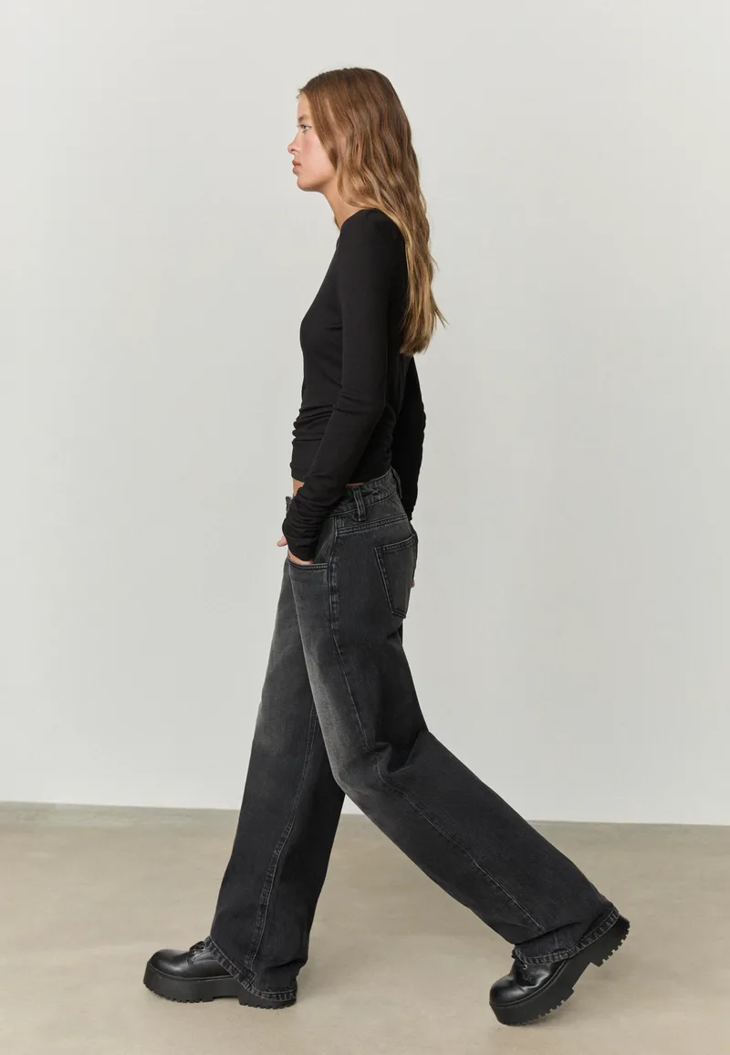 Stradivarius Τζιν Low Wide Leg Σκούρο Γκρι 40