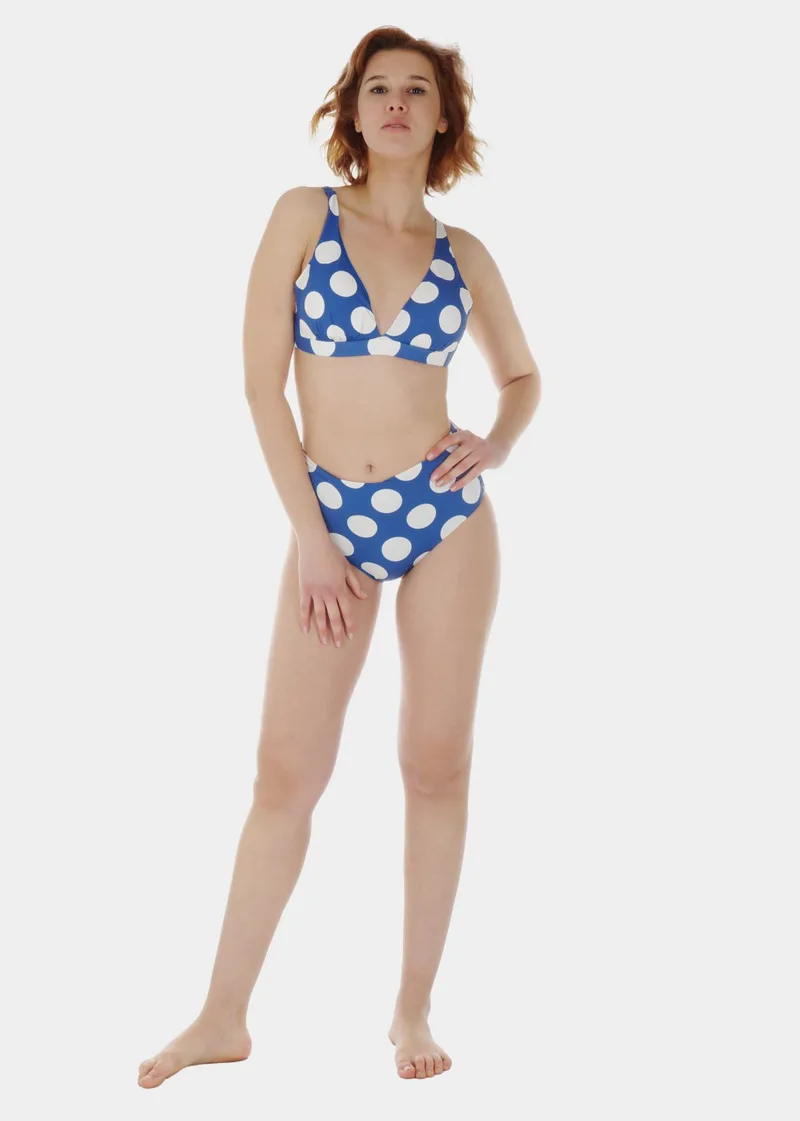 Γυναικείο σετ μαγιό bikini αποσπώμενη επένδυση all print pois slip ψηλόμεσο.Καλύπτει C-D CUP ΜΠΛΕ