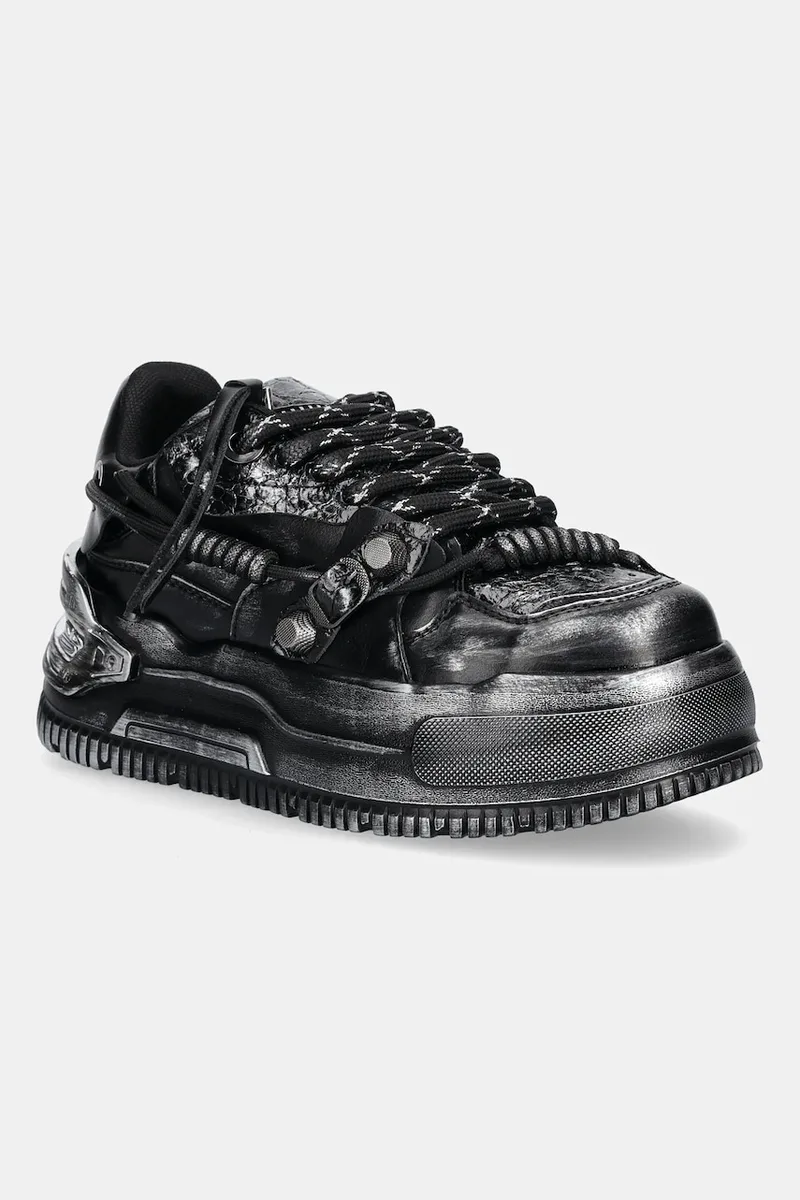 Sneakers Koi Footwear Metamorphosis Distressed Platoform