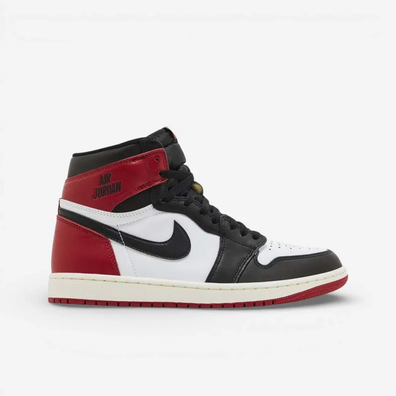 Ψηλά Sneakers Nike 1 Retro High OG Black Toe Reimagined
