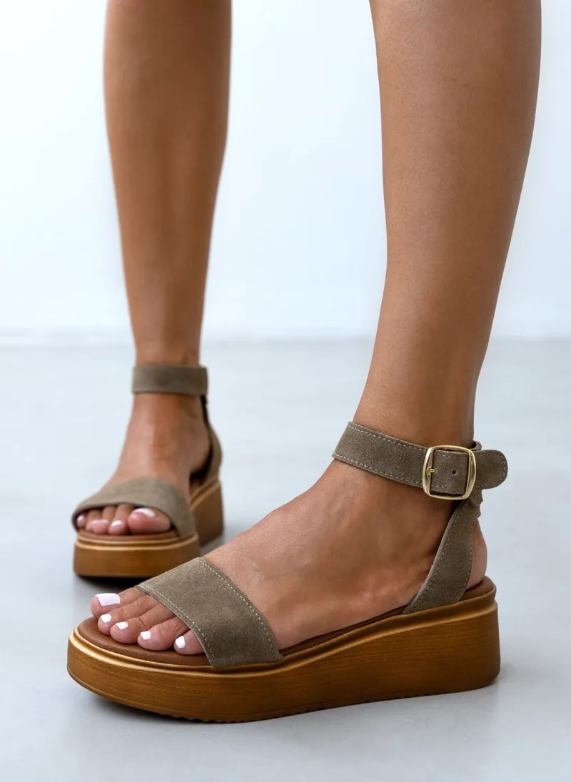 Estil Suede Flatform Sandals - NK--1403 - Olive