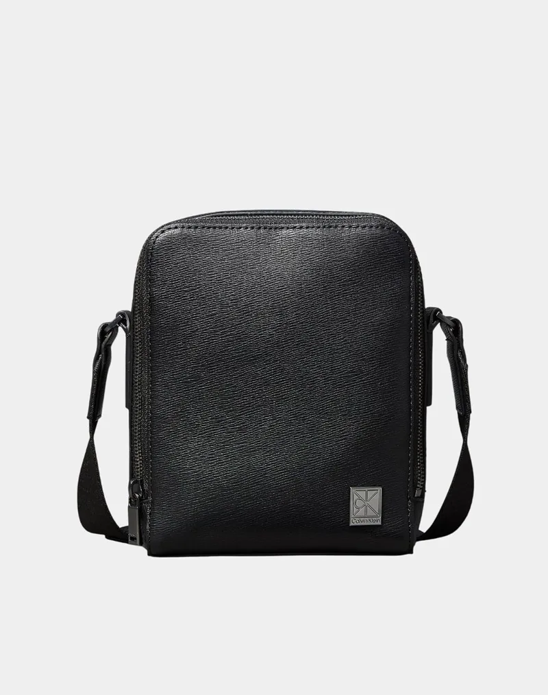 CALVIN KLEIN JEANS EMBLEM HW REPORTER LV04D3293G-UB1 Black