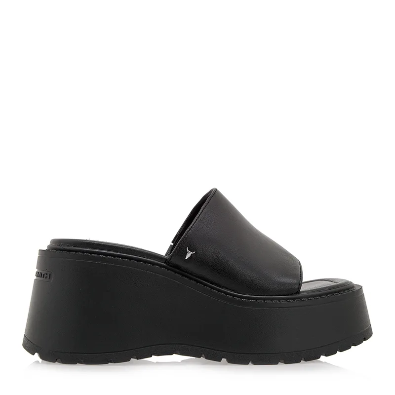 FLATFORMS σχέδιο: S429B8374