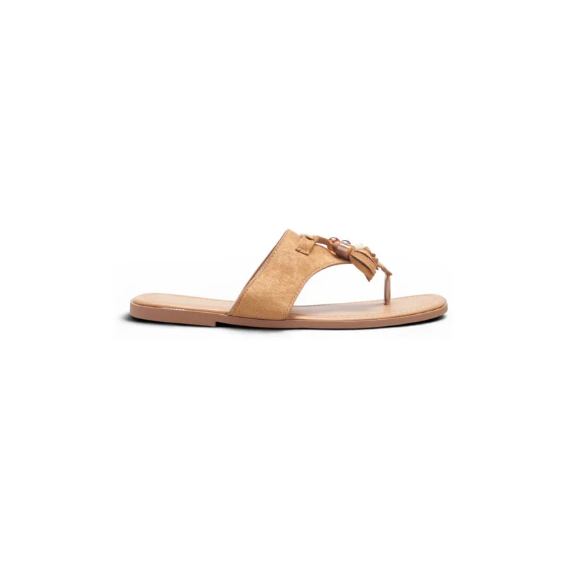Σανδάλια χωρίς τακούνι La Modeuse 78278_P186226