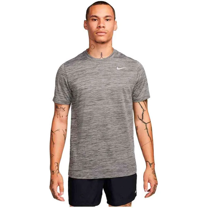 T-shirt με κοντά μανίκια Nike FQ3808-068