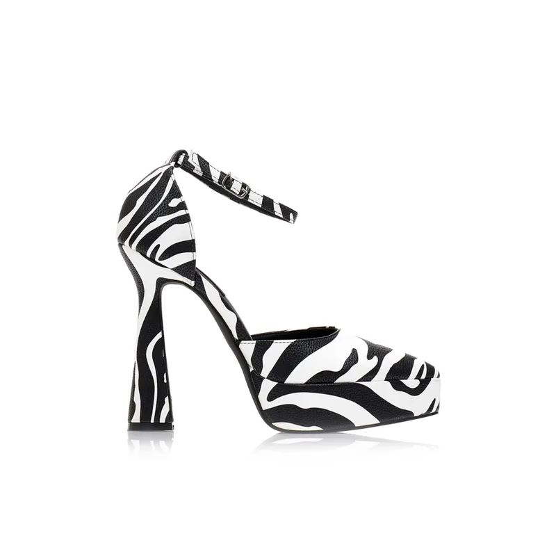 Γόβες ασπρόμαυρες animal print μυτερές με ιδιαίτερο τακούνι ΖΕΒΡΑ