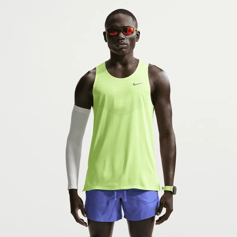 Nike Stride Ανδρικό Αμάνικο T-Shirt (9000257744_91035)