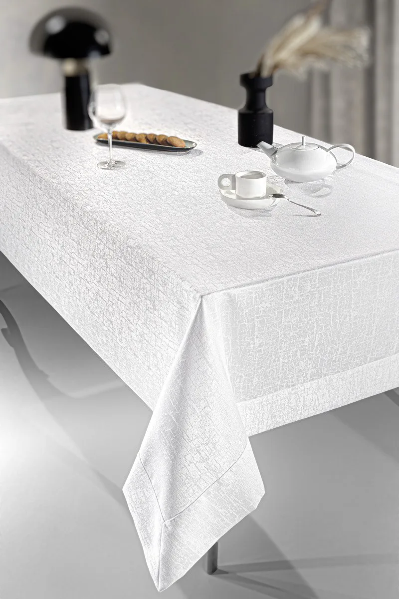 Τραπεζομάντηλο Guy Laroche Blast White 160x220