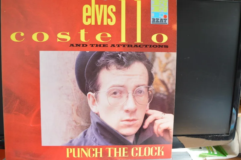 ELVIS COSTELLO AND THE ATRRACTIONS / PUNCH THE CLOCK - LP 180gr