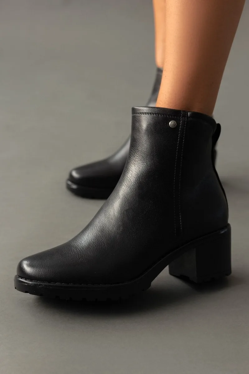 La Coquette Heeled Ankle Boots - A3652 - Black
